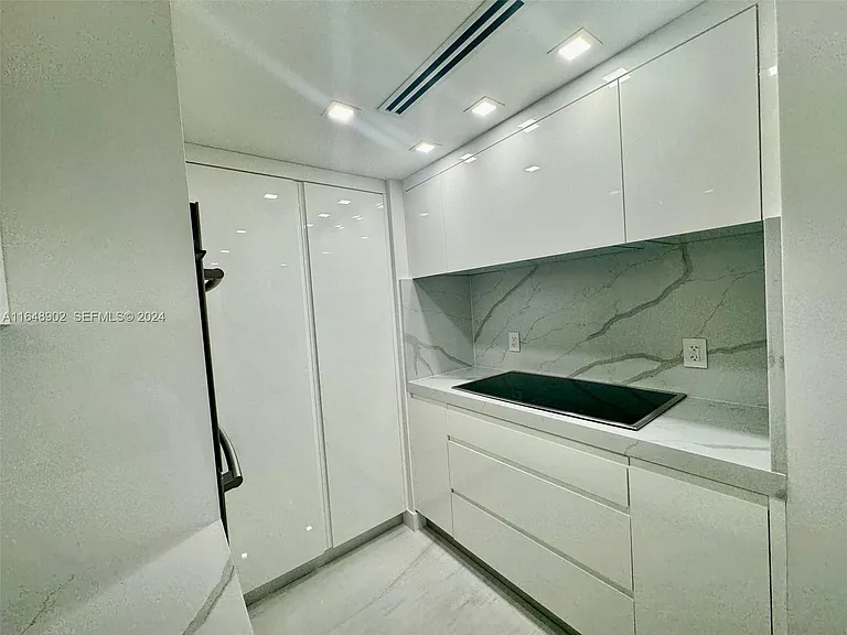9801 Collins Ave #5U — Photo 10