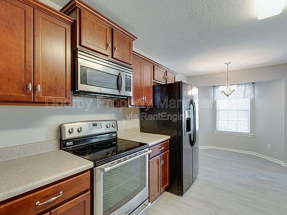 4th image of 7420 Salmon Ln