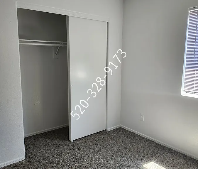 1616 W Wood Crest Ct — Photo 9