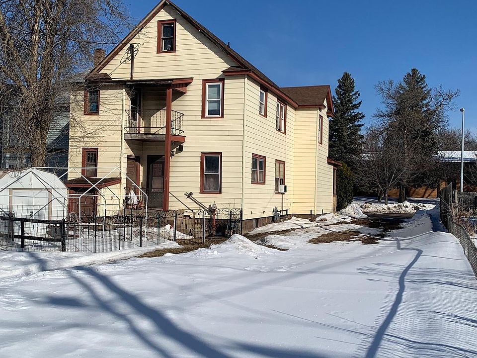 2nd image of 130 E 16th St