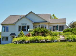 07805 Eagle Nest Cir, Charlevoix, MI 49720