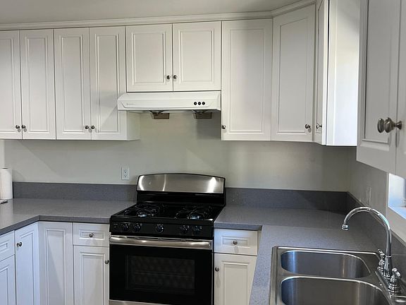4th image of 3225 Pueblo Ave APT 6