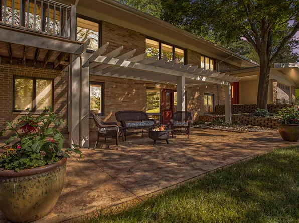 15144 S M 66 Hwy, Bellevue, MI 49021