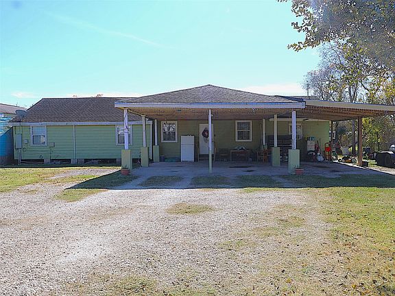 5th image of 634 S Paloma Dr