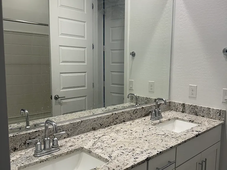 2156 W Burnside Trl — Photo 7