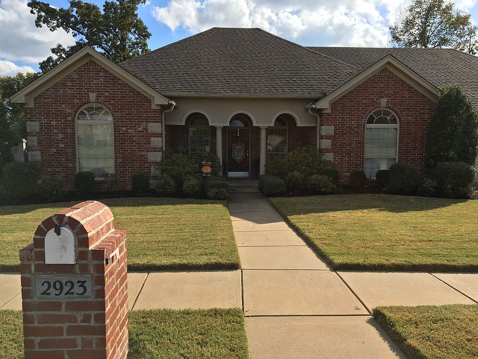 1st image of 2923 Castle Valley Dr
