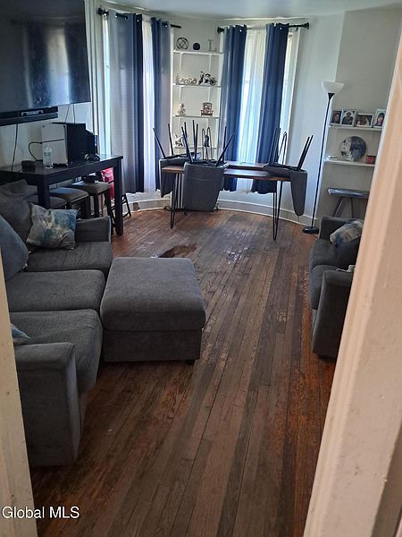 3rd image of 32 S Allen Street