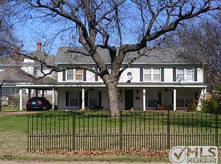 404 1/2 N Bois Darc Ave, Hubbard, TX 76648