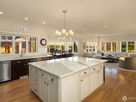 5th image of 8421 Naketa Lane