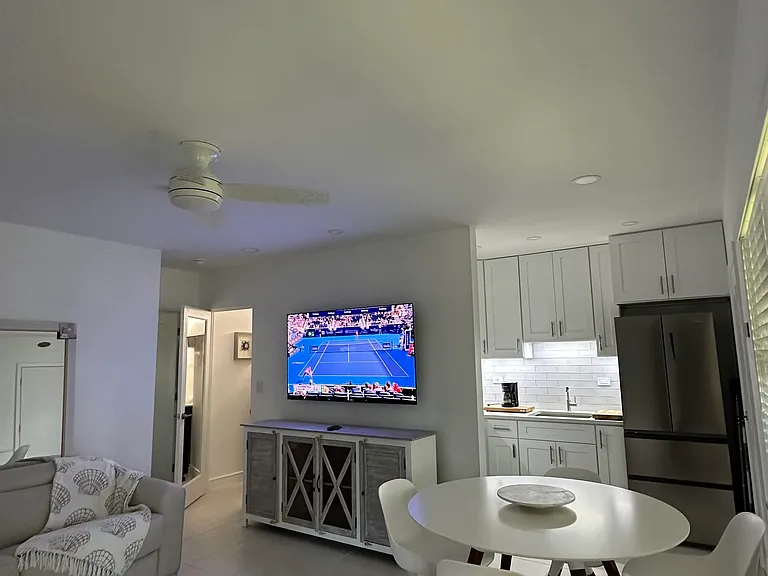 235 Seaview Ct #C9 — Photo 9