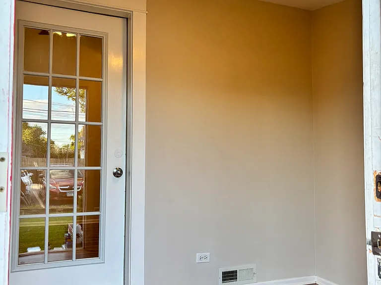 Entrance Room / Vestibule