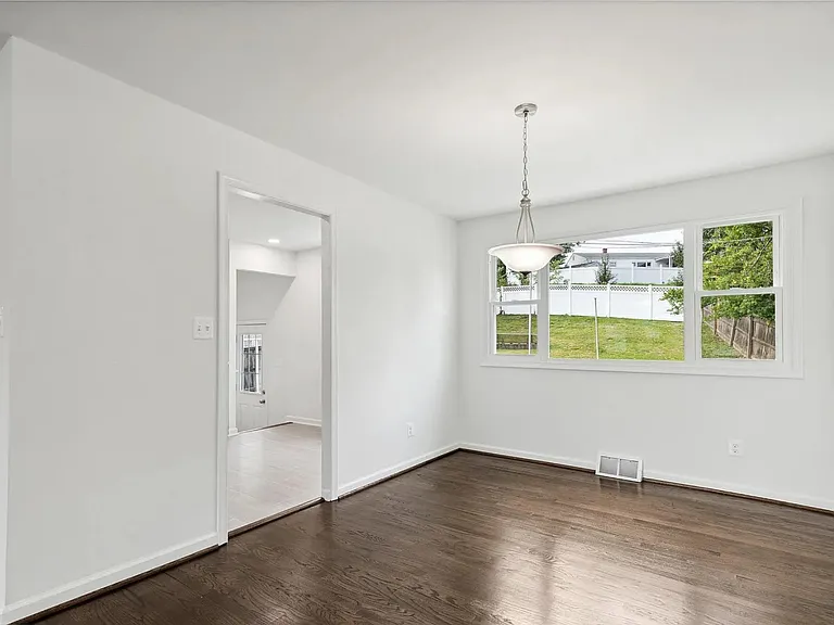 5522 Lanham Way — Photo 31