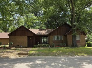 1216 N Izard St, Forrest City, AR 72335