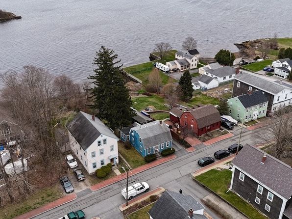 562 Main St, Somerset, MA 02726