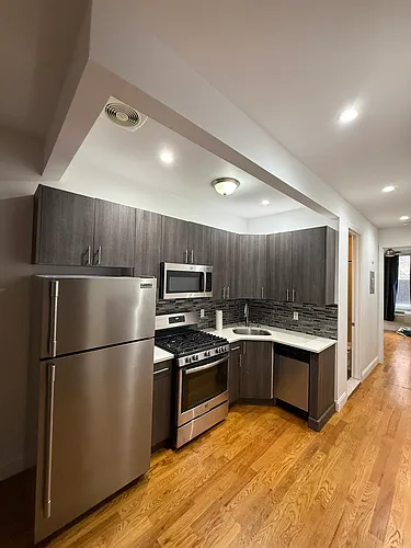 308 Troutman St #2L Photo 1