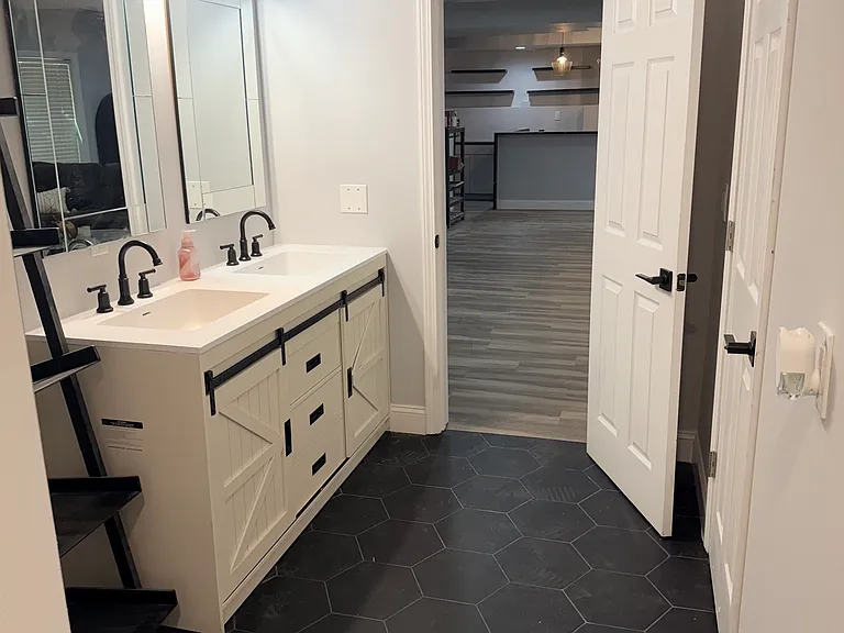 6048 Golf View Xing — Photo 17