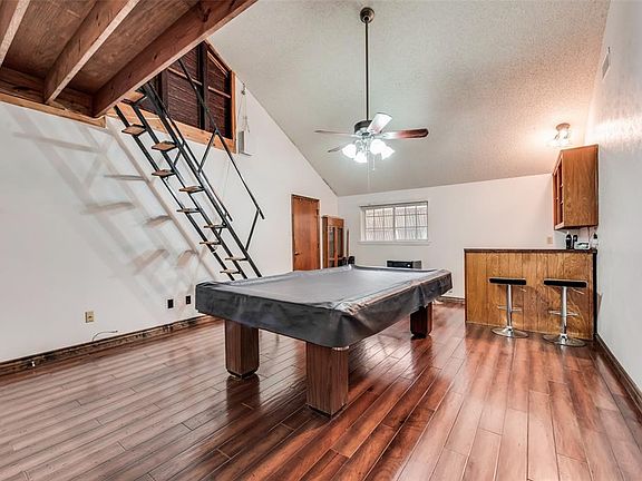 5th image of 510 Shoreview Dr