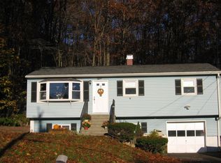 9 Boxwood Ln, Danbury, CT 06811