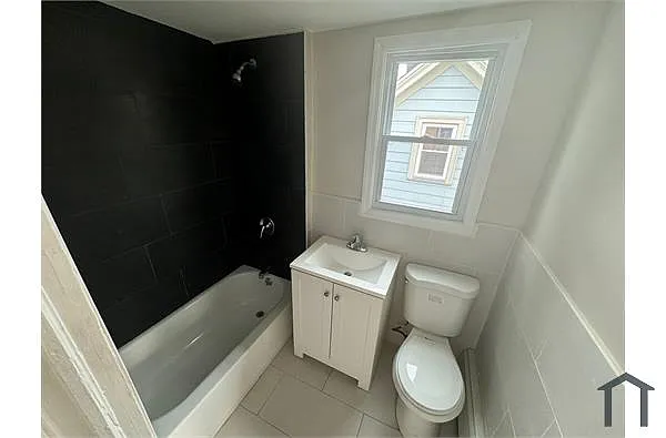 Building Photo - 143 Scheerer Ave #3