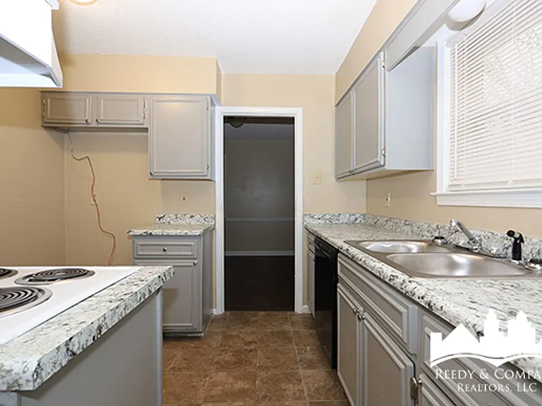 3132 Rosebay Ln — Photo 17
