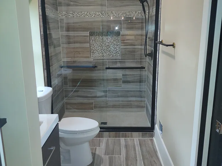 2nd floor bathroom