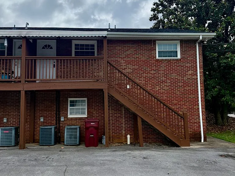 1401 John Exum Pkwy #1 — Photo 20