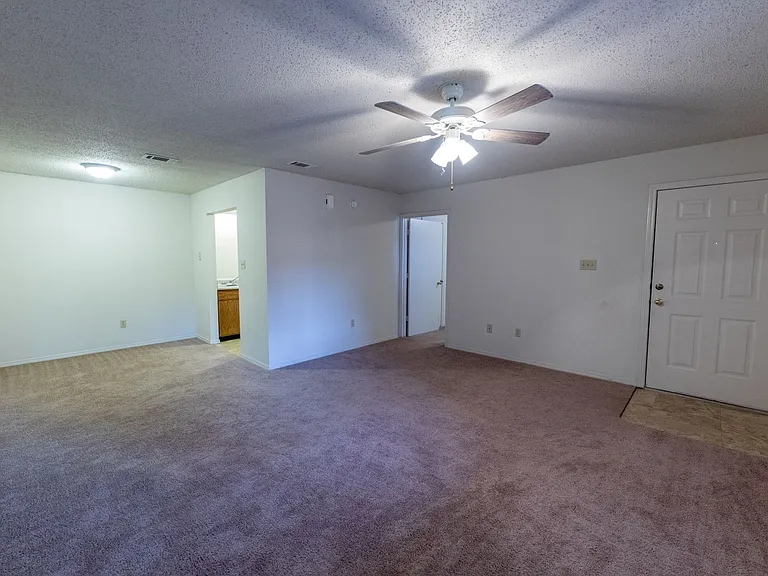 Marina Apartments — Photo 14