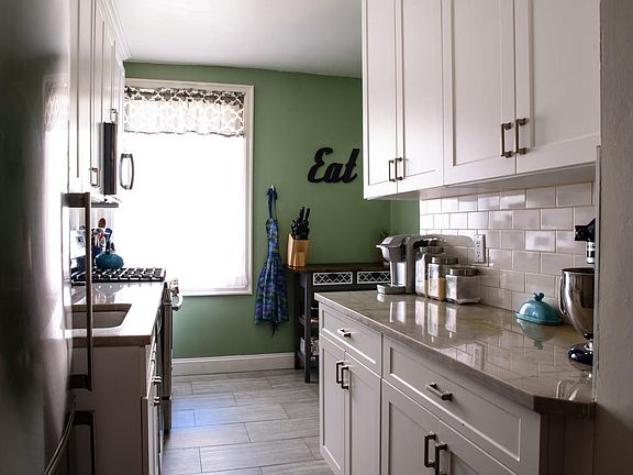 3rd image of 74 Larchmont Acres #D