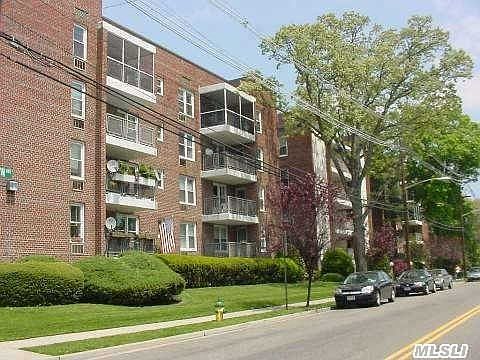 3rd image of 110 Brooklyn Ave APT 1F