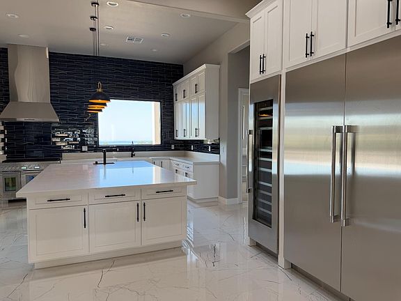 3rd image of 2040 W Green Springs Rd