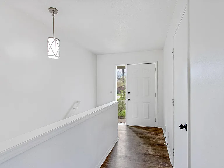 2215 Leonard St NE — Photo 2