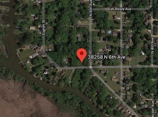 38258 N 6th Ave, Spring Grove, IL 60081