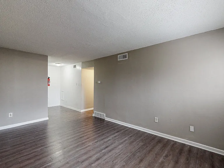 Barron Court — Photo 7