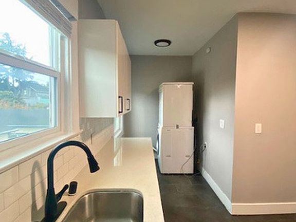 4th image of 953-959 26th St