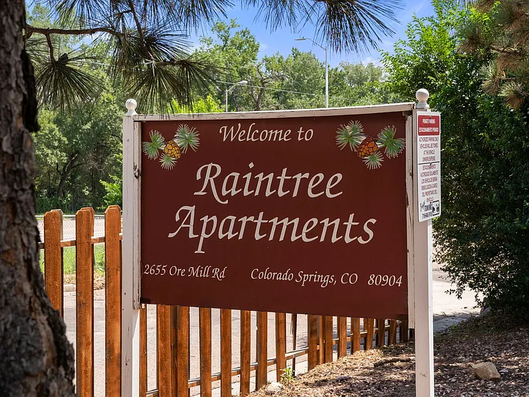 Raintree Apartments — Photo 4