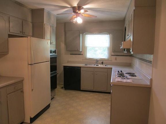 5th image of 2305 Kendleworth Dr