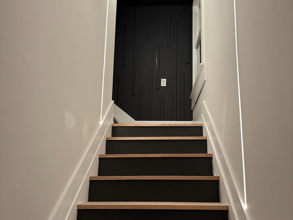 1st image of 621 Pennsylvania Ave #2