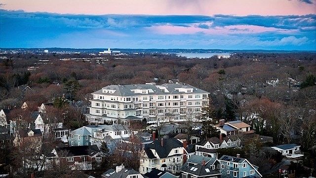 1st image of 71 Greenwood Ave Unit 306