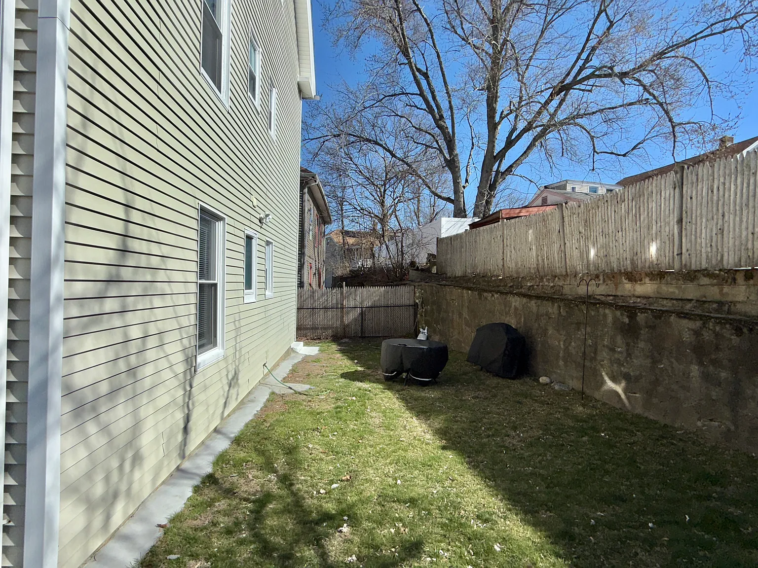 2 bed, 1032 sqft, $1,700 — Photo 3