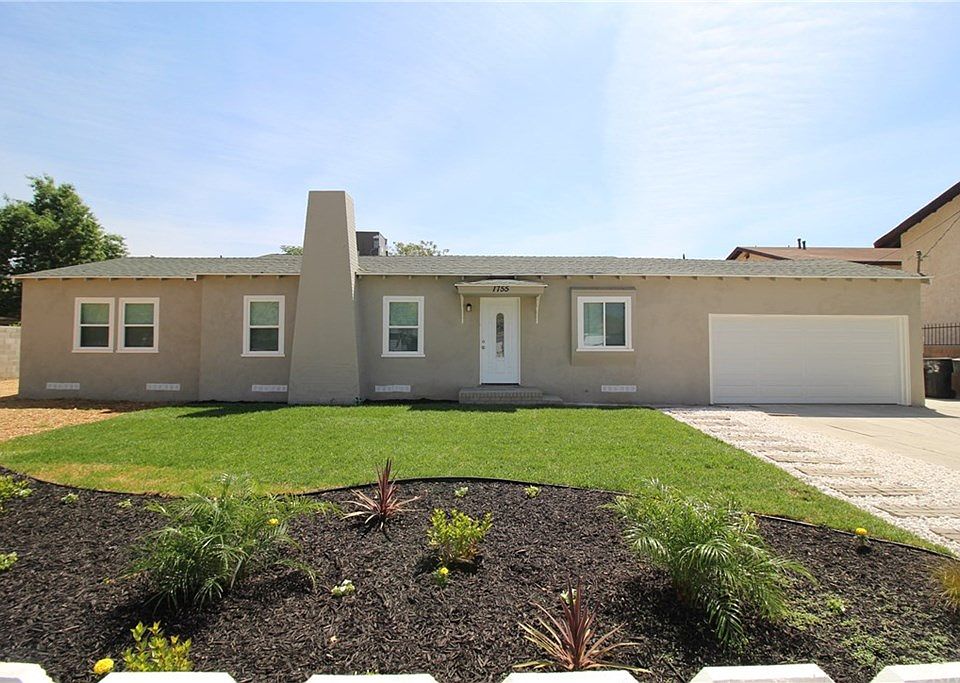 1st image of 1755 Garden Dr