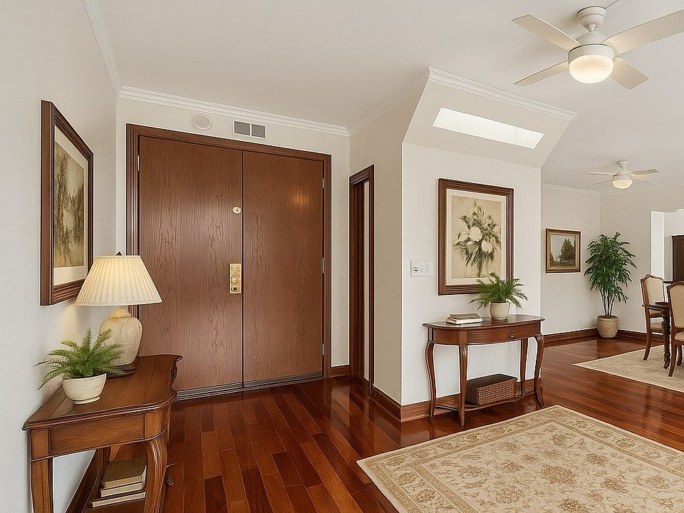 1st image of 5150 Hidalgo St Unit 701