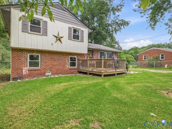4133 Henshaw Dr, North Dinwiddie, VA 23803