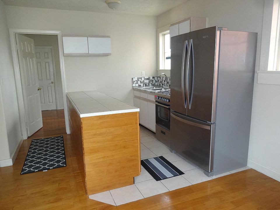 1st image of 4636 Wilson Ave #A