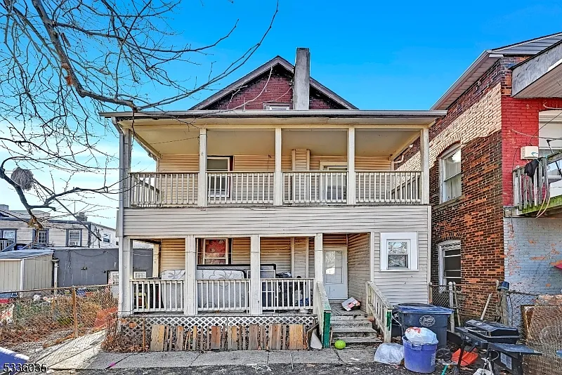 2 bed, $1,500 — Photo 2