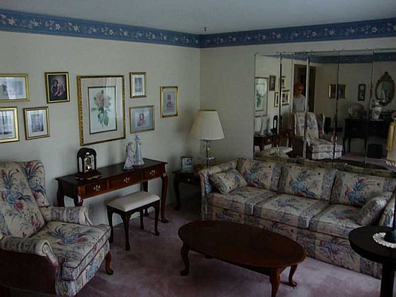2nd image of 11 Sun Valley Dr