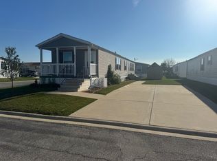 602 Aspen Dr #384, Manteno, IL 60950