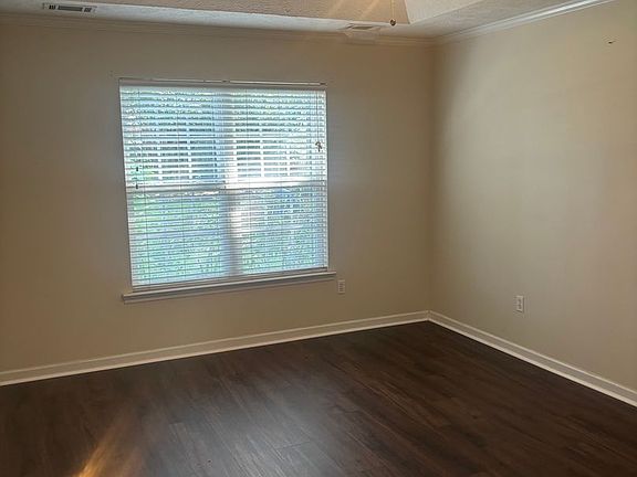 5th image of 549 Calbrieth Way