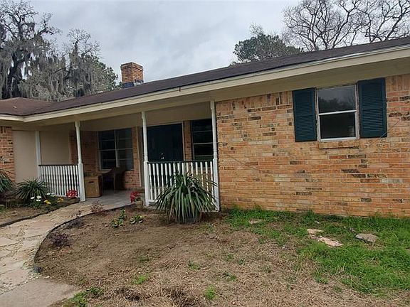 2nd image of 26267 Desoto Dr