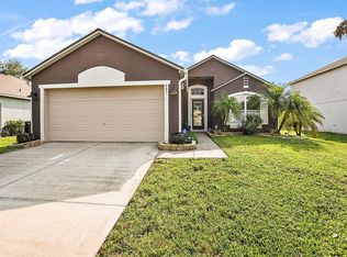 887 Vanderbilt Dr, Eustis, FL 32726