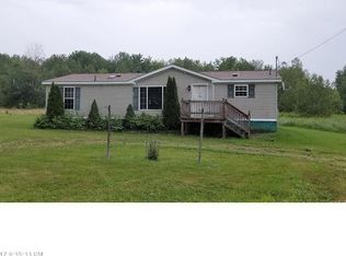 639 Mutton Ln, Clinton, ME 04927